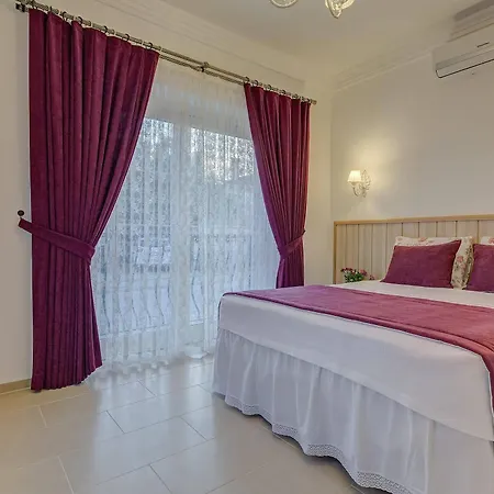 Bellapietra Bed & Breakfast 3*